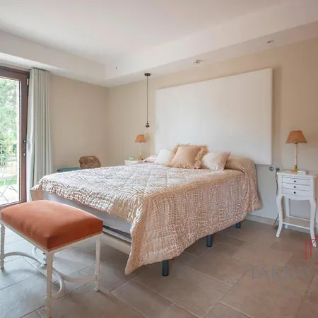 Tarracohomes Villa *